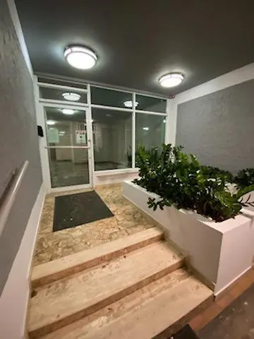 Sea Breezer Vacation Ocean Front En Condominio Playa Mar San Juan 0*,